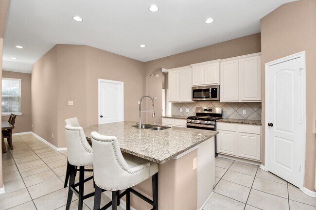 Building Photo - 7 Tidwilow Pl