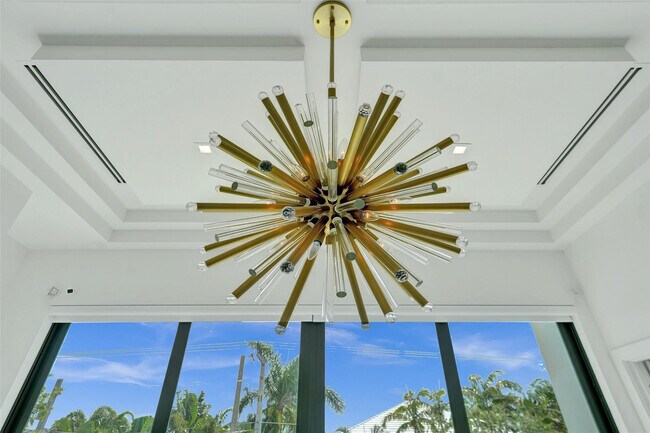 Building Photo - 1111 SE 9th Ave