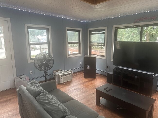 Building Photo - 126 Neponset Ave