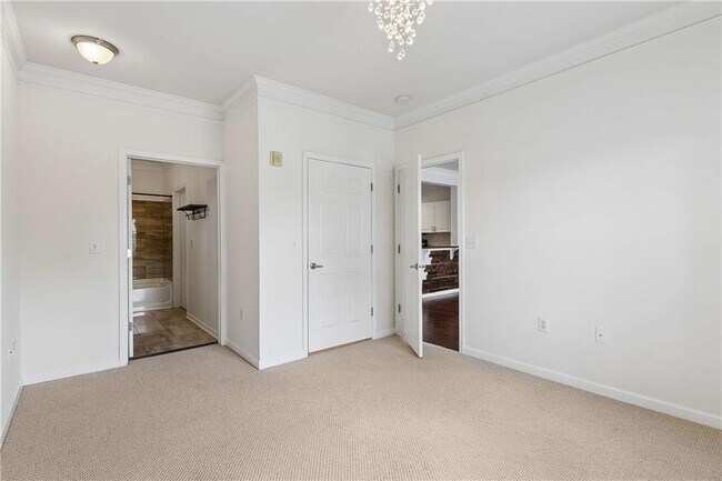 Building Photo - 1850 Cotillion Dr