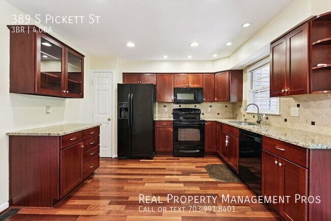 Building Photo - 389 S Pickett St
