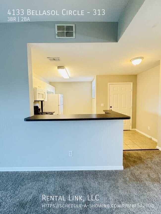 Building Photo - 4133 Bellasol Cir