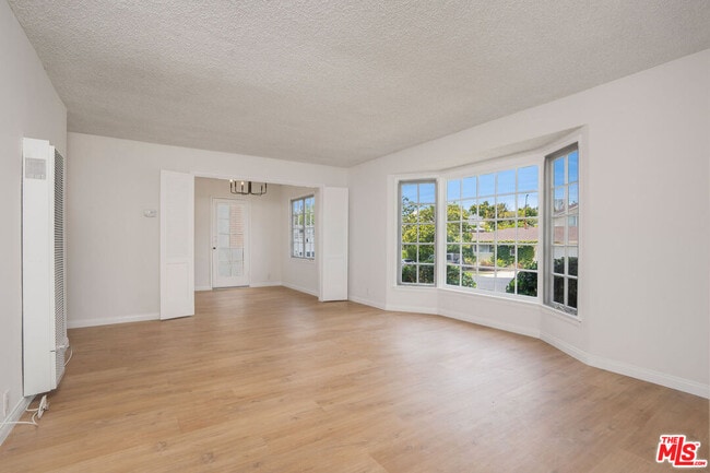 Building Photo - 10534 Eastborne Ave