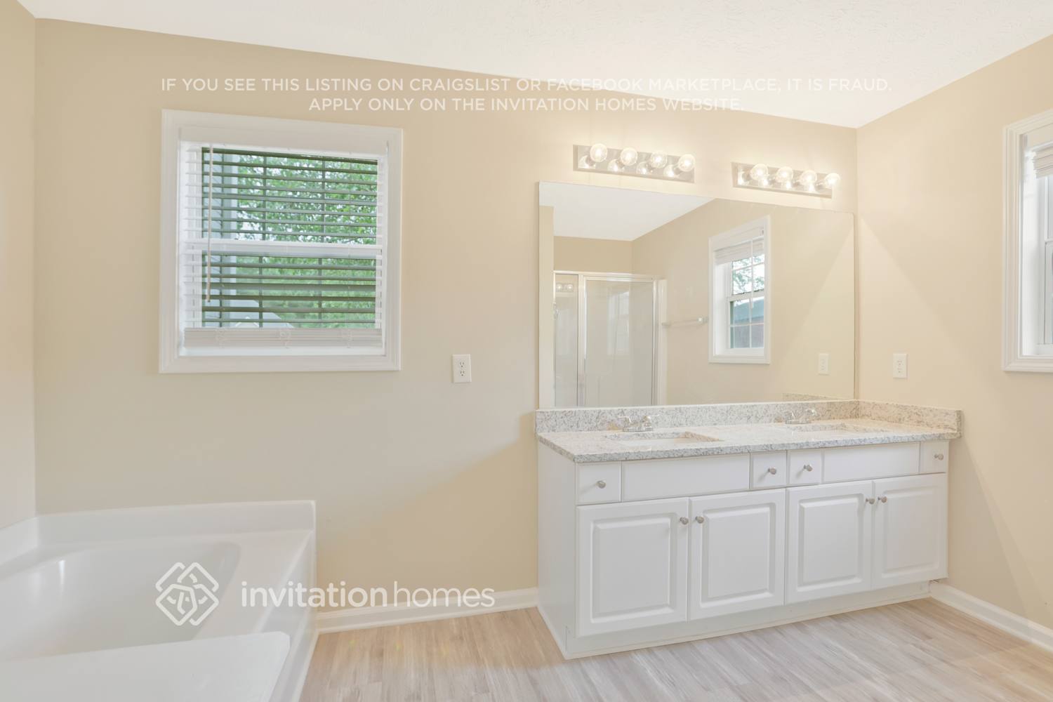 Building Photo - 405 Anita Dr