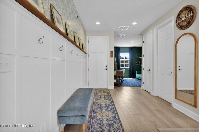 Building Photo - 409 Honeycomb Trl