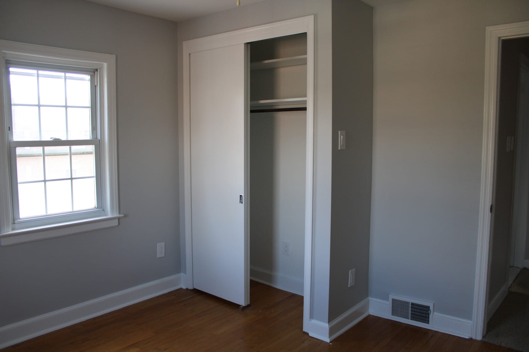 Back bedroom - 1917 Winton Ave