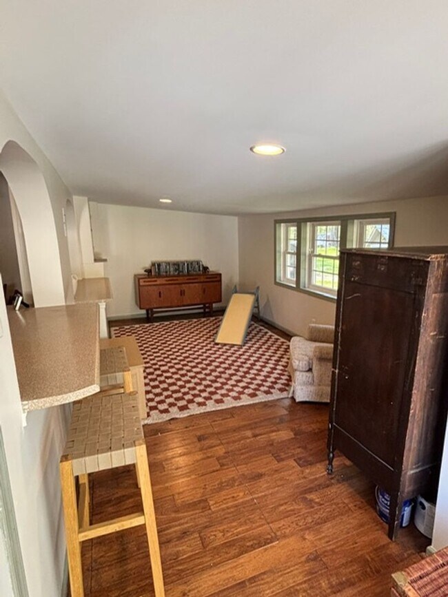 Building Photo - Rare Oasis: 2BR Home with Large Loft Area on 1.5 Acres Bordering National Forest and Fronting Dry...