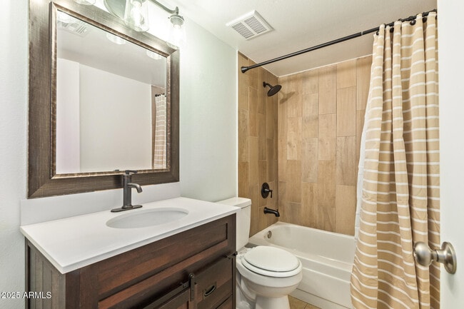 Building Photo - 3131 W Cochise Dr