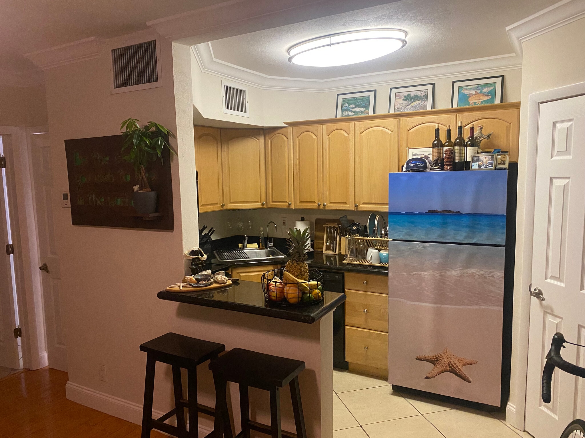 Building Photo - 744 NE 14th Ave