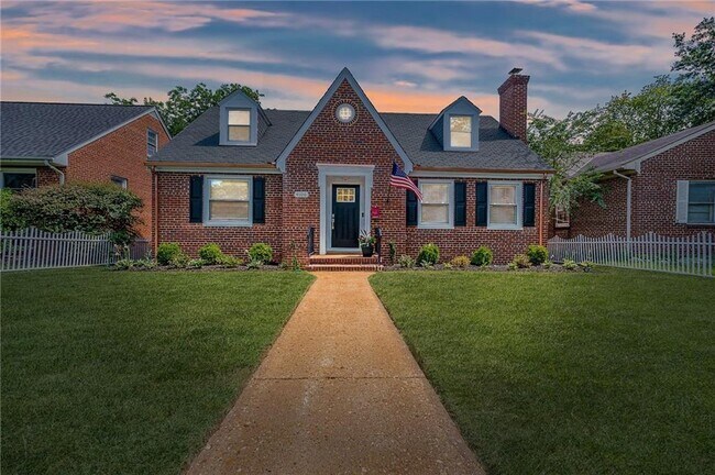 Building Photo - 4106 Grove Ave