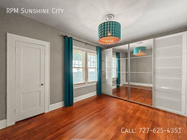 Building Photo - 748 32nd Ave N