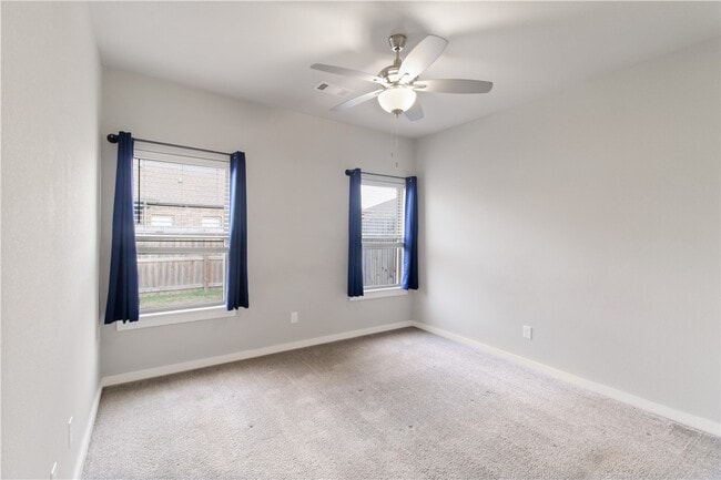 Building Photo - 400 Barbet Dr