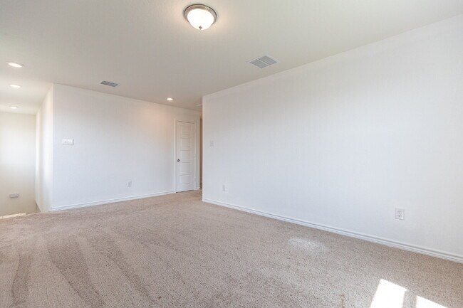 Building Photo - 2418 Bart Cv