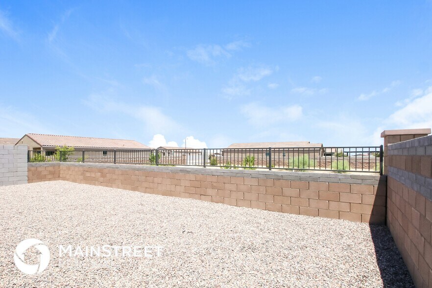 Building Photo - 4386 Greenleaf Dr