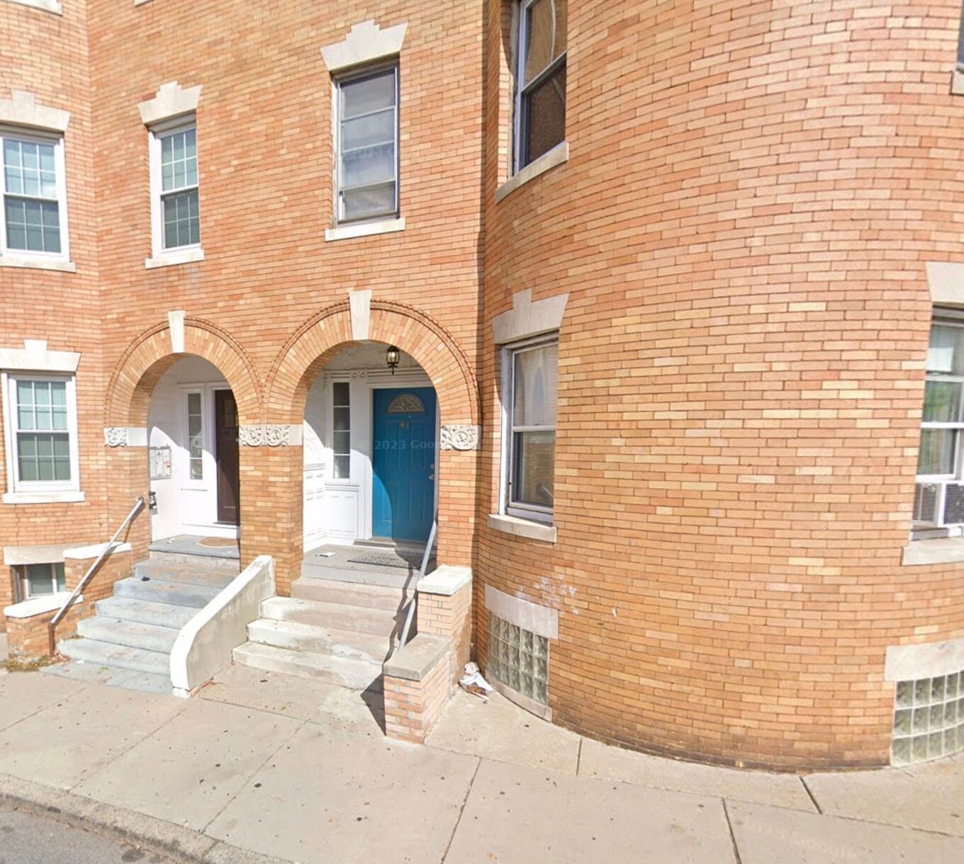 Building Photo - 45 School St