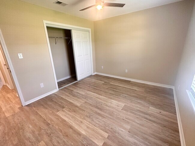 Building Photo - Beautifully Remodeled 3/2 Home in Perdido Key minutes from the beaches!