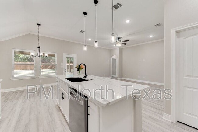 Building Photo - 8201 Scott Ln