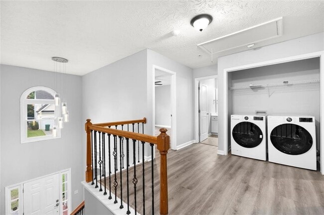 Building Photo - 702 Ashley Glen Ln