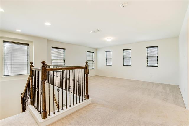 Building Photo - 8720 Stone Valley Dr