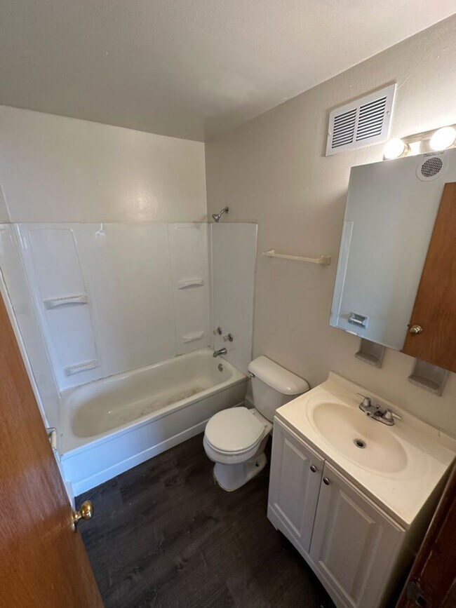 Primary Photo - 7731 W Hampton Ave. (8 Unit)
