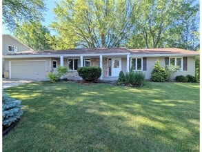 Building Photo - 6065 Oakwood Rd