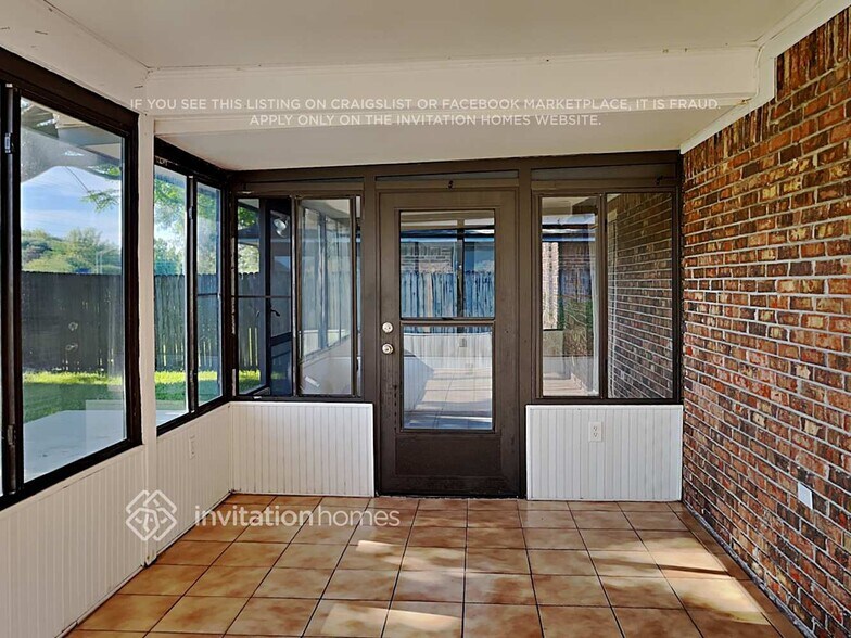 Building Photo - 1562 Candice Ct