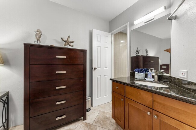 Building Photo - 1032 S Kihei Rd