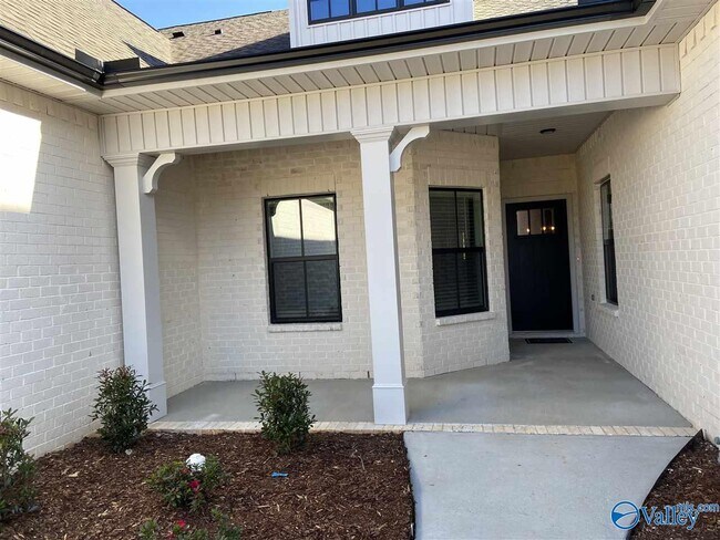 Building Photo - 442 Legend Oak Way SW