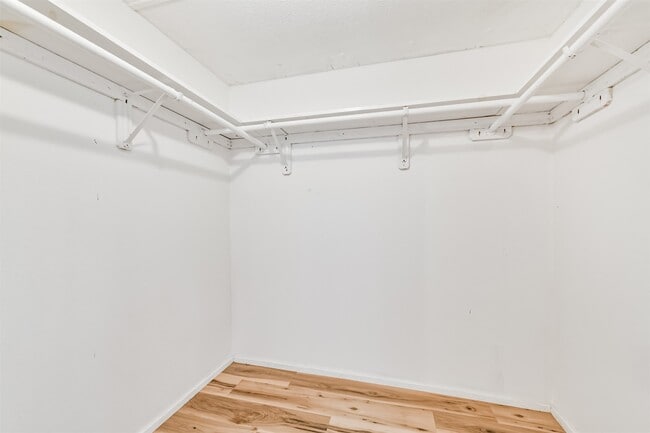 Building Photo - 1749 Max Rd