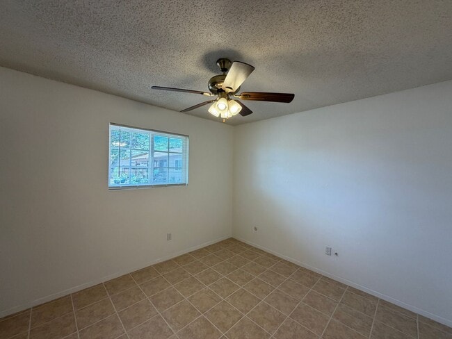 Building Photo - 3 Bedroom Single Story Home Available Near E Main Street & Hwy 314 SW in Los Lunas!