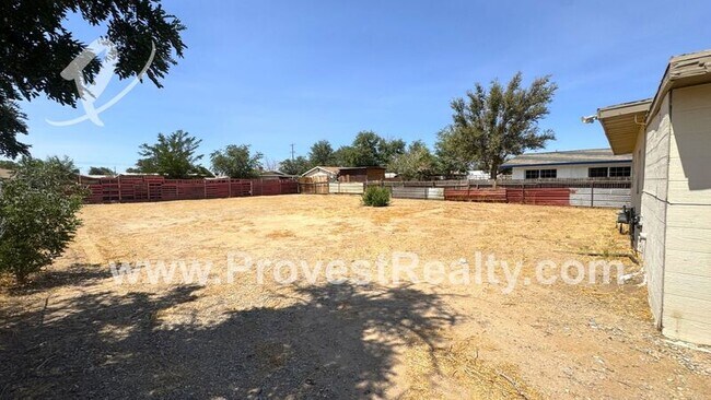 Building Photo - 12079 Sand Ct