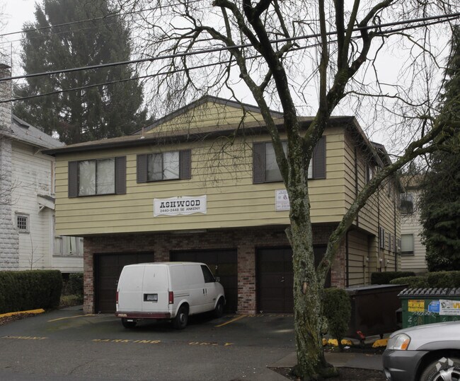 Building Photo - Ashwood