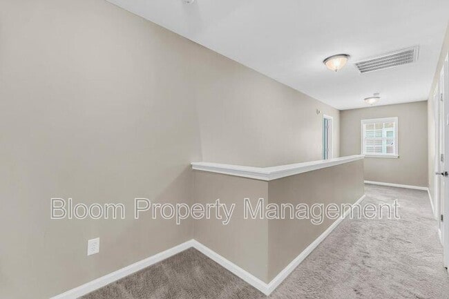 Building Photo - 8423 Taylor Plantation Rd