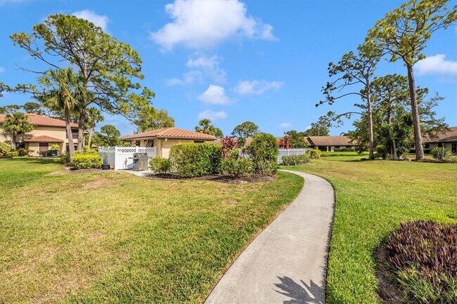 Building Photo - 5219 Lake Village Dr