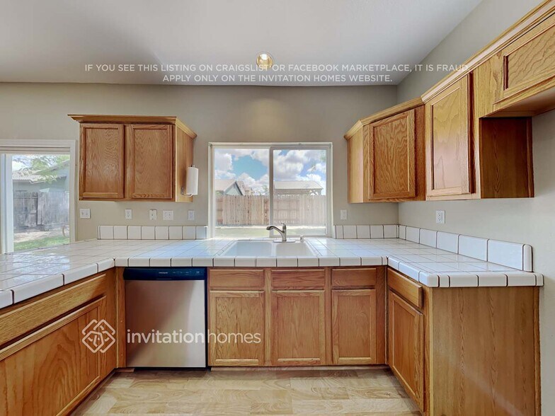 Building Photo - 9255 Boulder Falls Ct