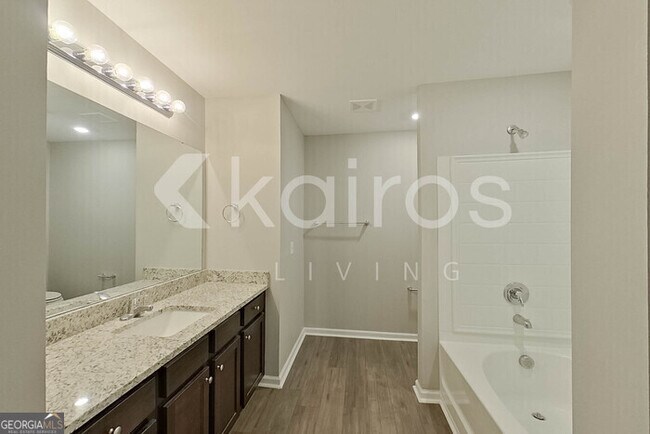 Building Photo - 104 Bluff Rd