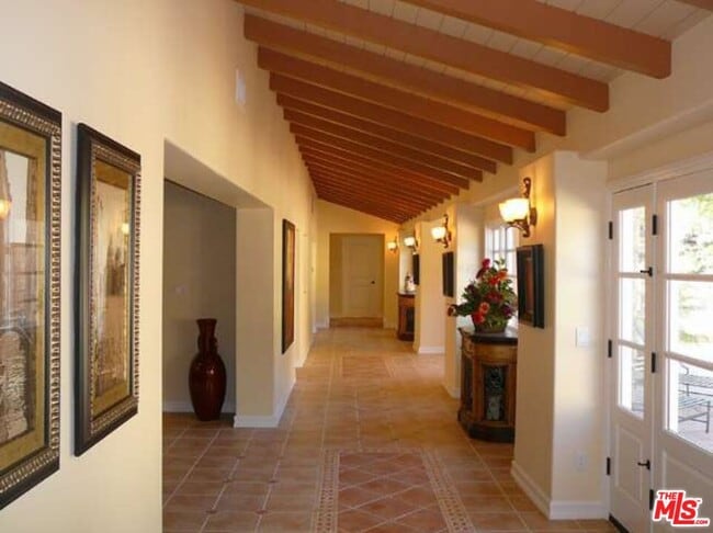 Building Photo - 3920 Van Noord Ave