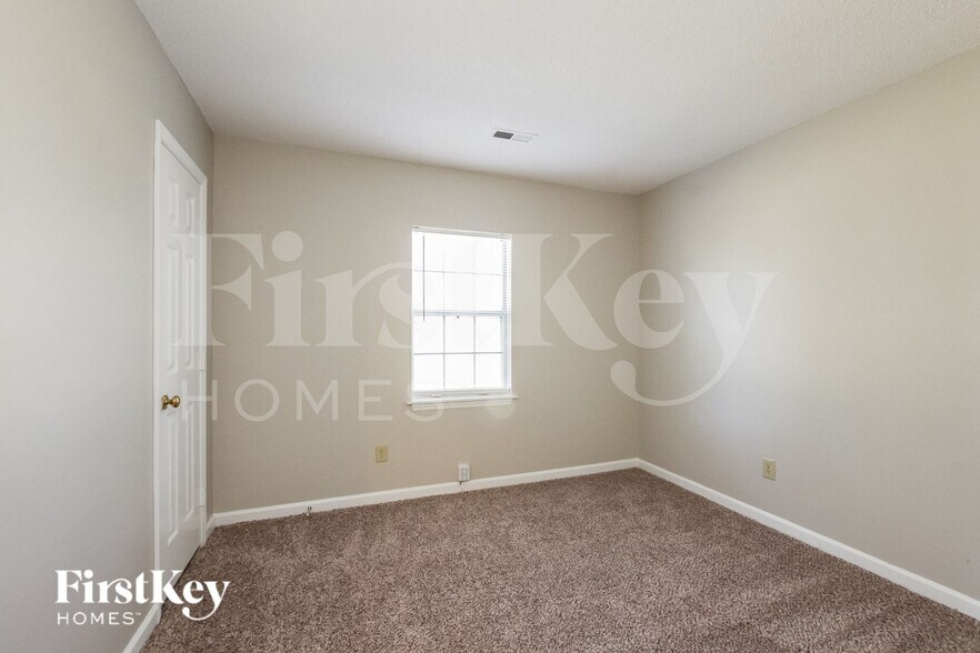 Building Photo - 3105 Denhem Ct
