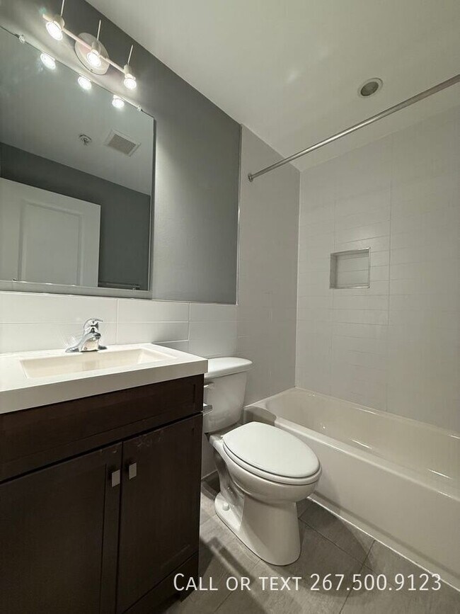 Building Photo - 531 Budd St