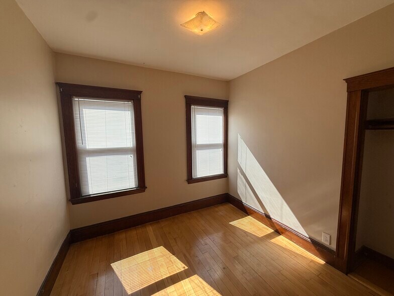 Building Photo - 61 Frederick Ave