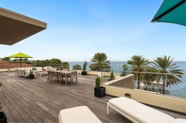 Building Photo - 360 Harbor Dr