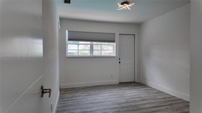 Building Photo - 2100 N 57th Way