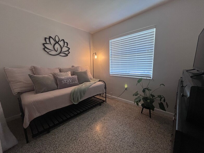 Building Photo - 9840 SW 165th Terrace