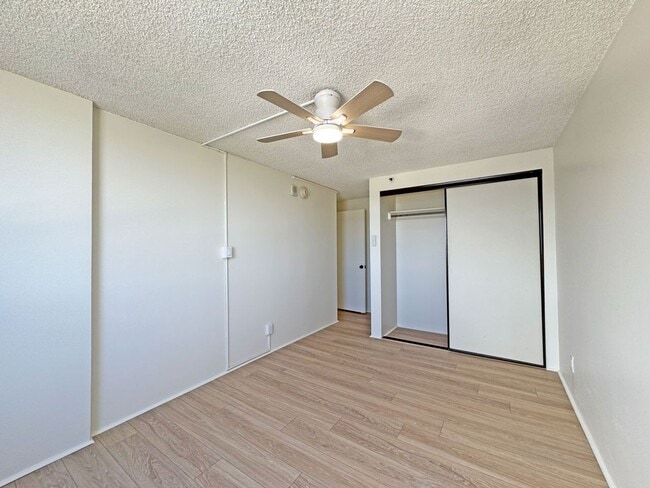 Building Photo - 2724 Kahoaloha Ln
