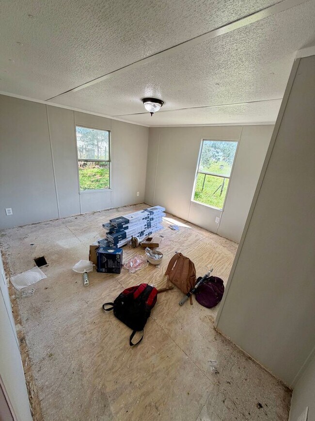 Building Photo - 3 Bed 2 Bath MH For Rent Reidsville - Under Renovations