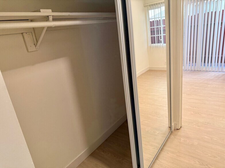 Building Photo - 3317 Keystone Av