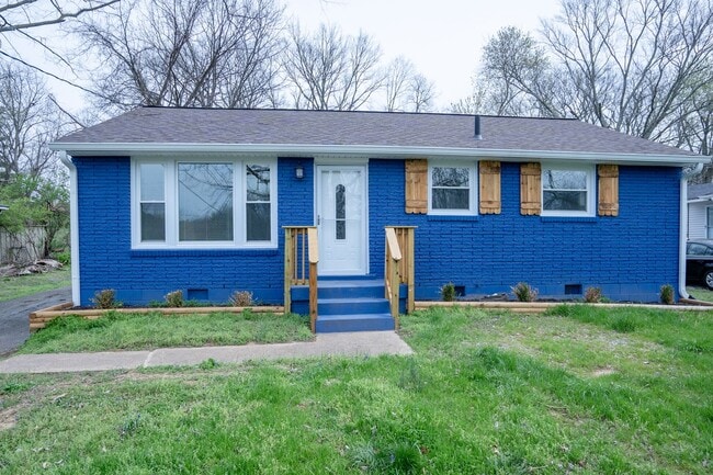 Building Photo - 3914 Creekside Dr