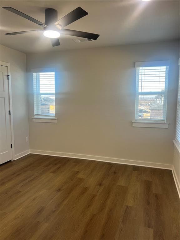 Building Photo - 580 Cosmos St