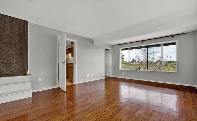 Building Photo - 4852 Lila Dr