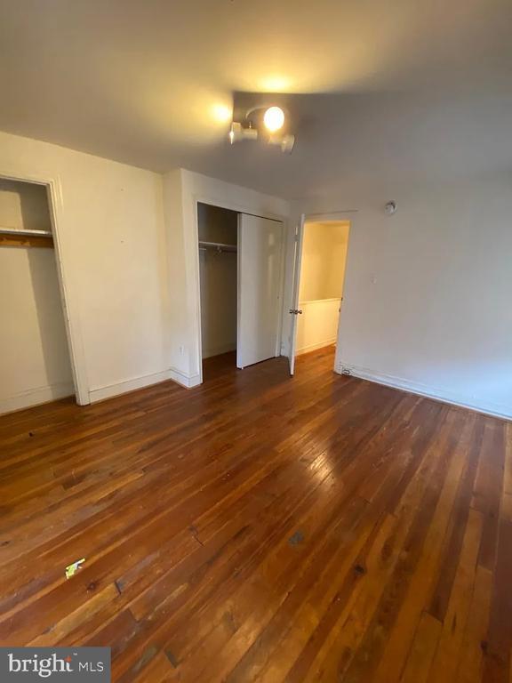 Building Photo - 316 S 43rd St